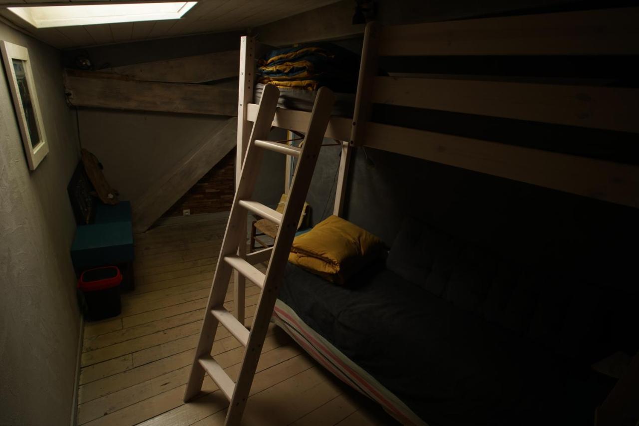 Le Refuge Cérétan, grand et bel appartement mansardé en plein centre Esterno foto
